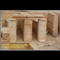 17661 07 064 Grabmaeler Palmyra Syrien 2011.jpg